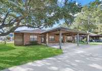 Building Photo - Meadow Hill Villas