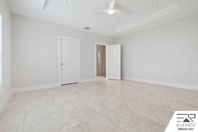 Building Photo - 22 Woodlyn Ln