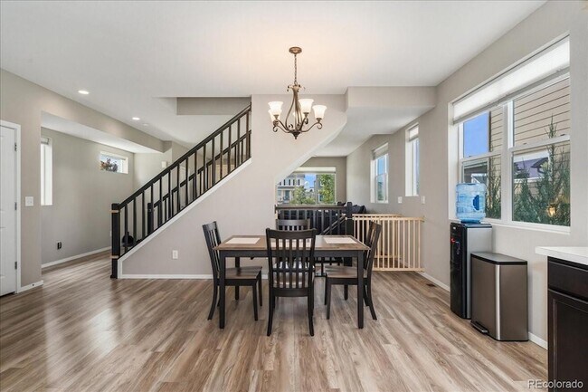 Building Photo - 4827 Mt Shavano St