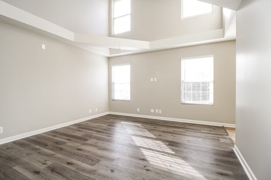 Building Photo - 5049 Cornelius Dr