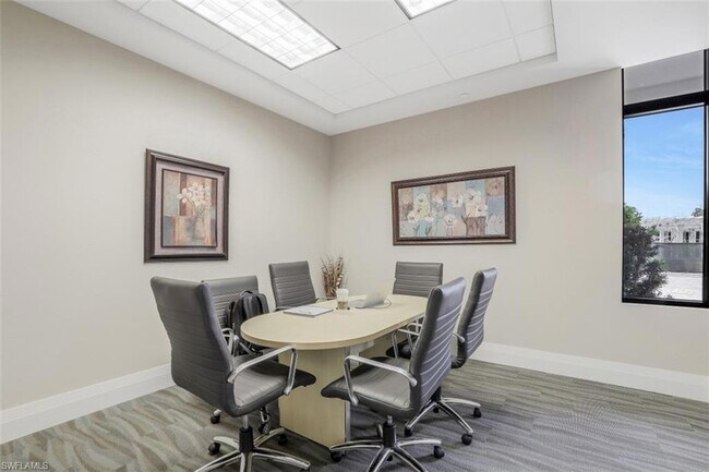 Building Photo - 1035 3rd Ave S