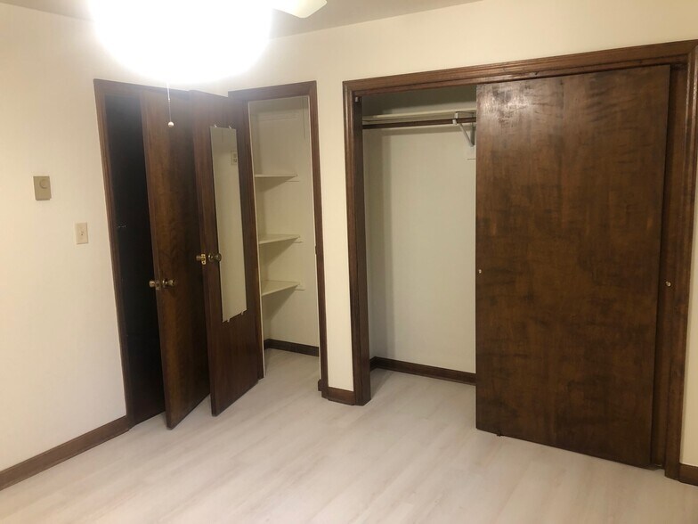 Lots of Closets - 309 Olsen St