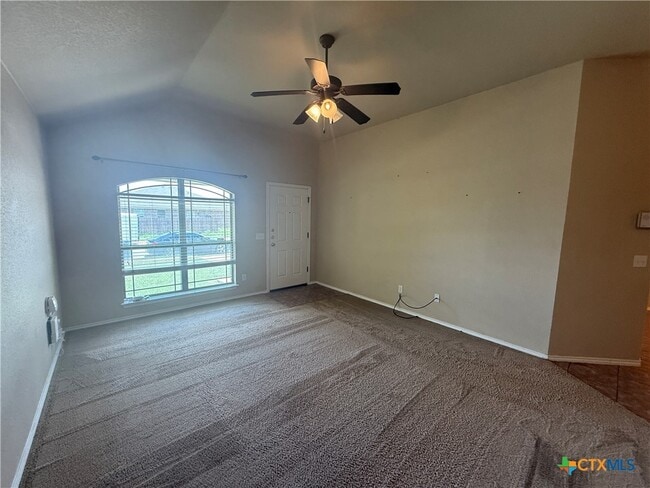 Building Photo - 4205 Cambridge Dr