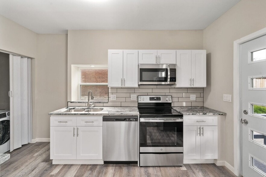 Building Photo - 741 Sullivant Ave