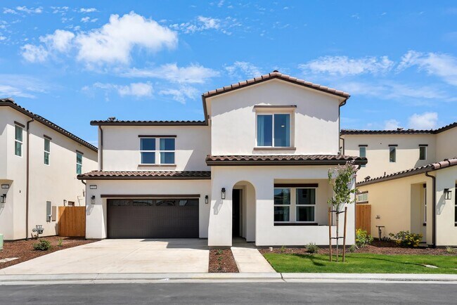 Building Photo - 2162 W Solo Wy