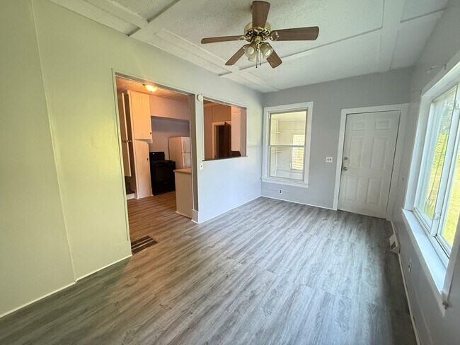 Building Photo - 2120 Lansing Ave