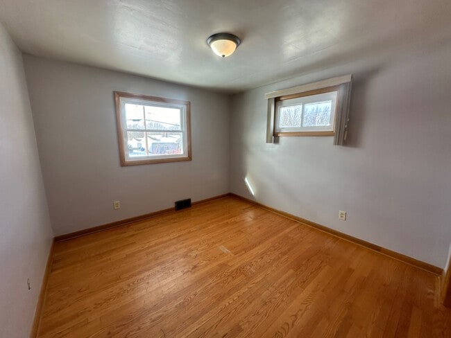 Building Photo - 697 Wesley Ave