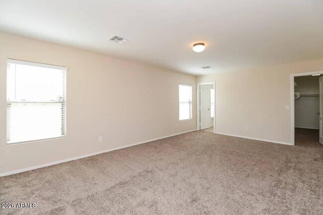 Building Photo - 7811 S 63rd Dr