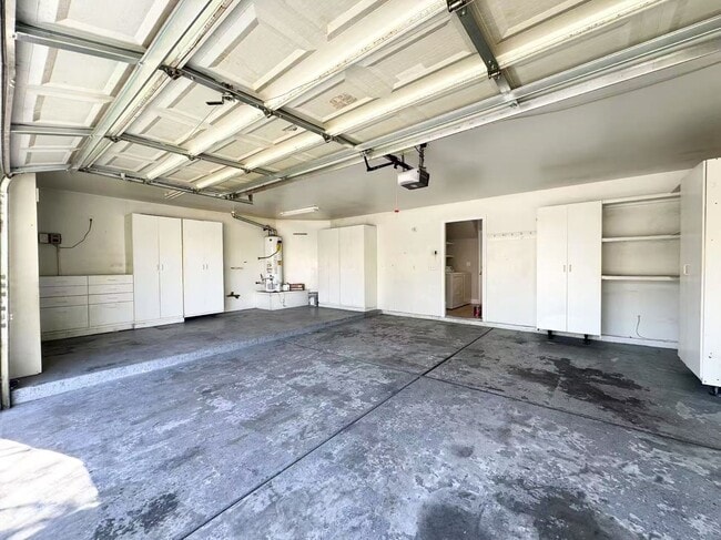 Building Photo - Beautiful Two-Story Home in Desirable West...