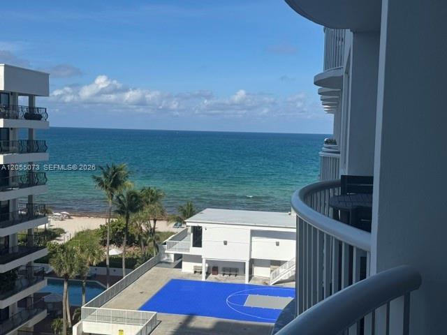 Building Photo - 5401 Collins Ave