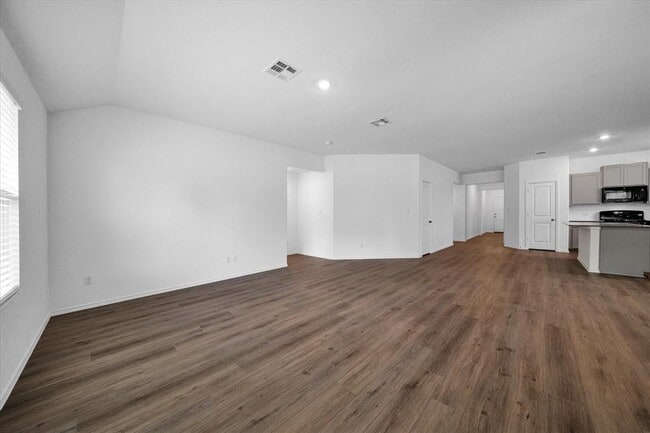 Building Photo - 145 Crawford