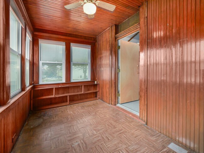 Building Photo - 83 Orchard St
