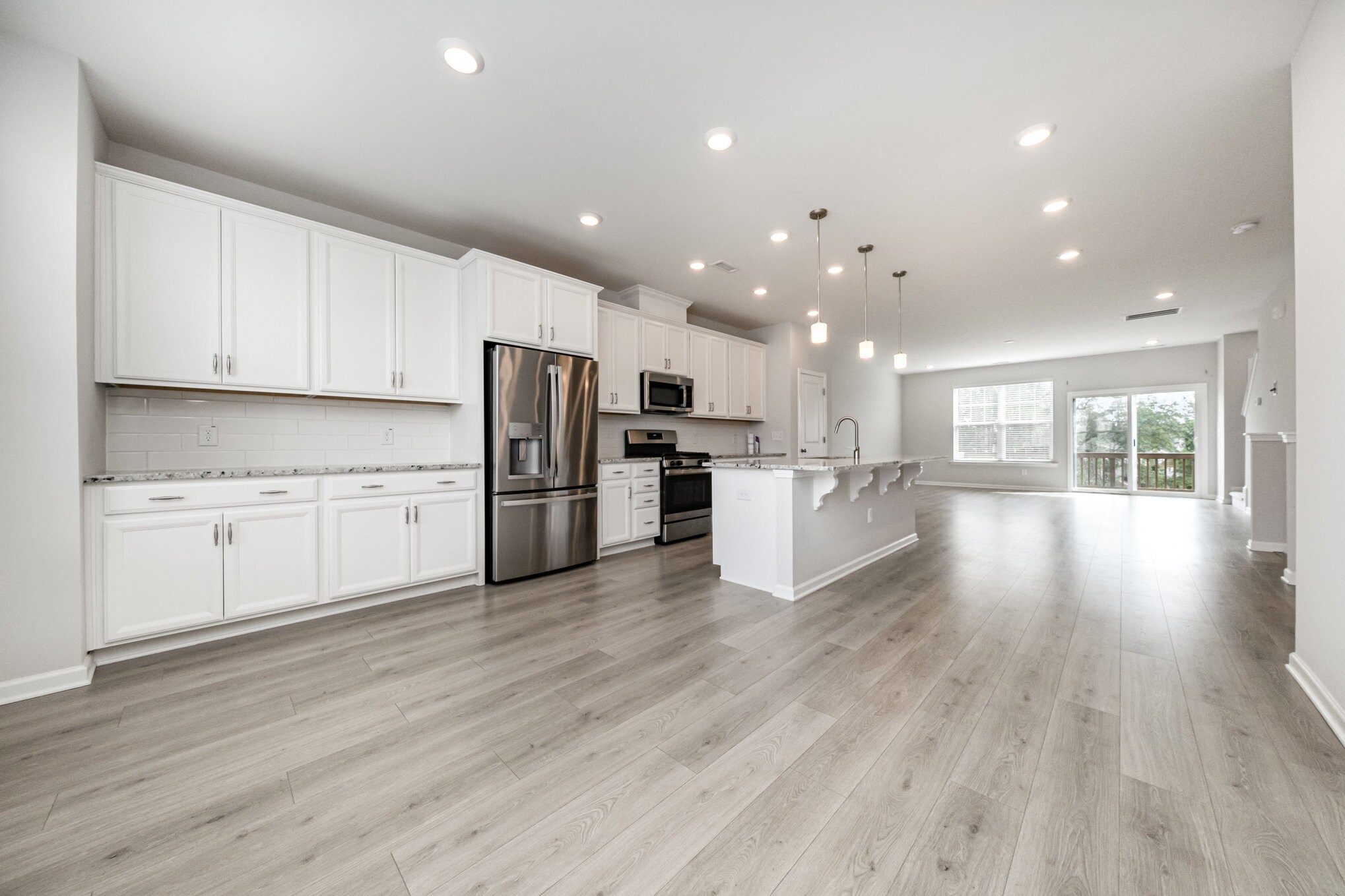 Building Photo - 2221 Grants Pass Sta