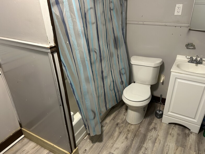 Building Photo - 3607 Grote St SW