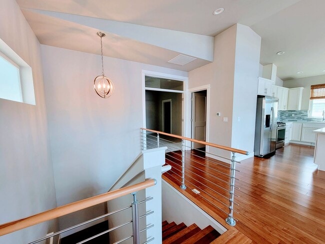 Building Photo - Luxurious and spacious 3 bed home in Manette