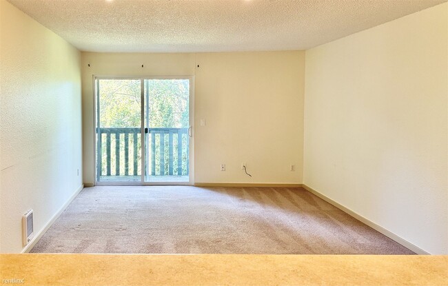 Building Photo - 1 br, 1 bath Condo - 17431 Ambaum Boulevar...