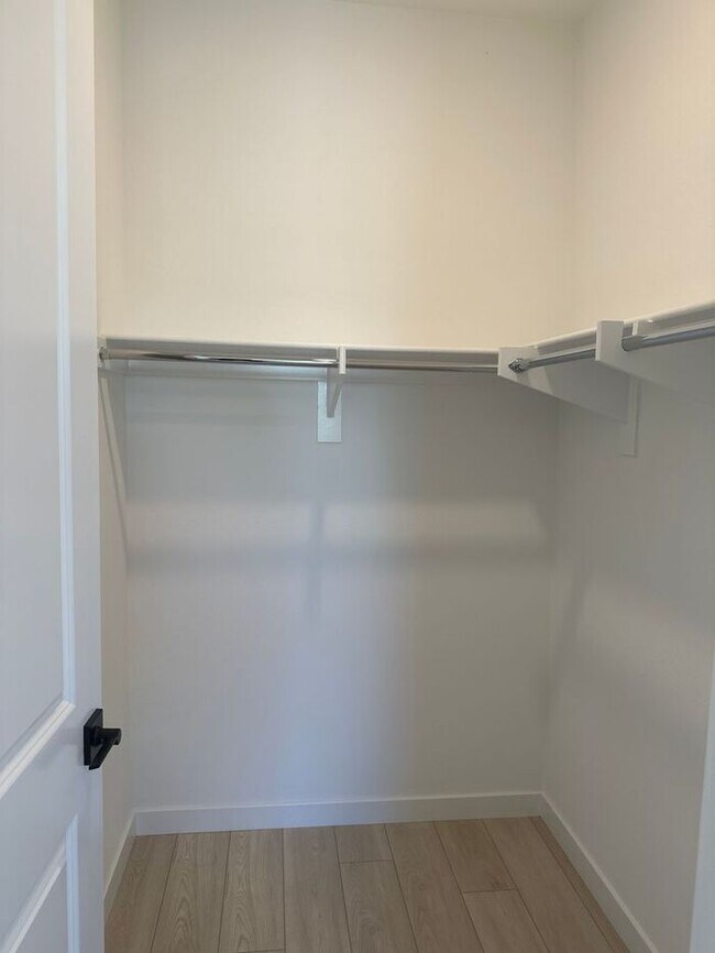 Building Photo - Have you outgrown the noise and the traffi...