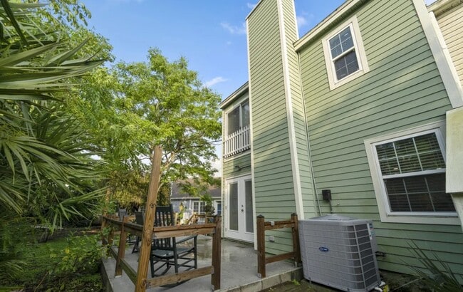 Building Photo - 1442 Spindrift Cir E