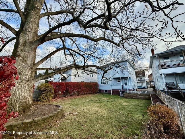 Building Photo - 22 S Goodwin Ave