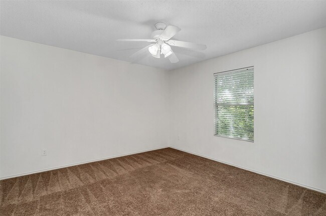 Building Photo - 5224 Royal Burgess Dr