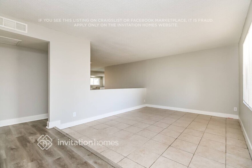 Building Photo - 11219 N 41st Ave