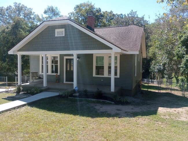Building Photo - 211 North St