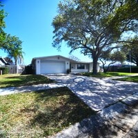 Building Photo - 405 Sparrow Dr
