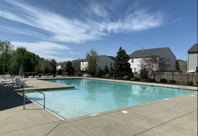 Building Photo - Stunning 4-Bed Home in Wendell with Granit...