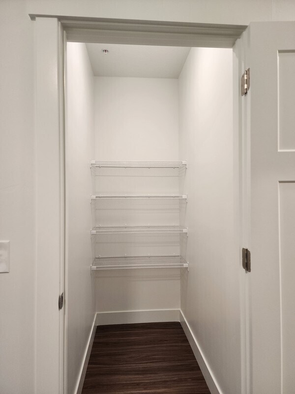 Building Photo - 4735 Alder Dr