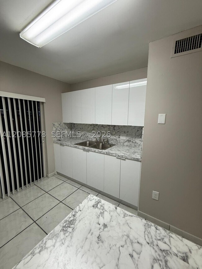 Building Photo - 7861 W 29th Way
