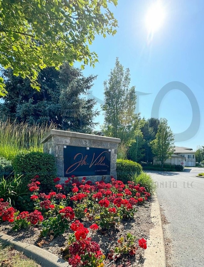 Building Photo - Stunning Liberty Lake Condo