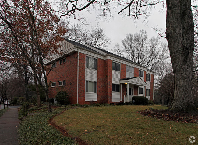 Building Photo - Elizabeth Point Apartments