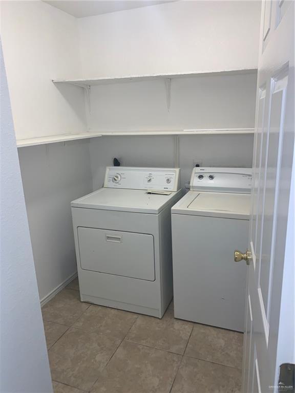 Building Photo - 4205 Santa Lucia St