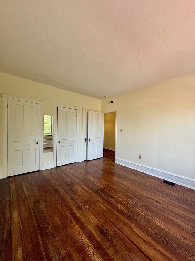 Building Photo - 1610 N Broom St