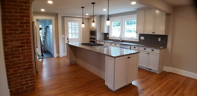 Building Photo - 1874 White Hall Rd