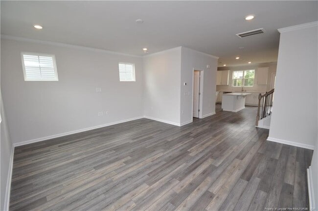 Building Photo - 1057 Shoreside Dr