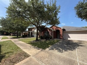 Building Photo - 1611 Taylor Mills Ct