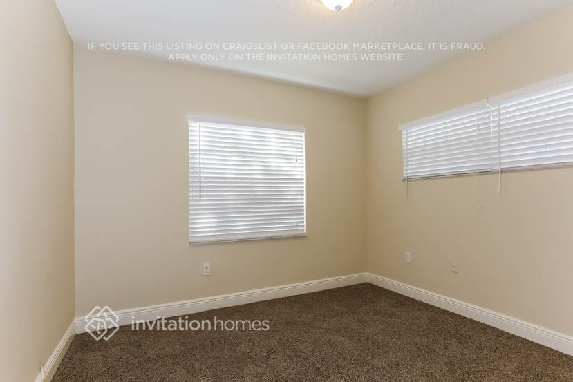 Building Photo - 12853 SW 146th Ln