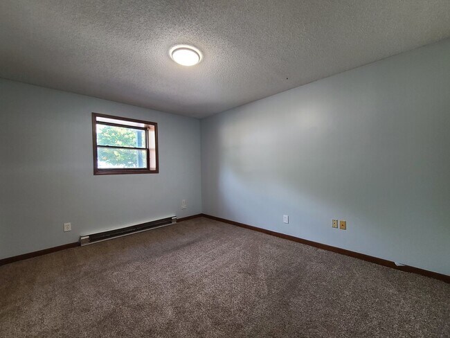 Building Photo - 7810 Stevensville-Baroda Rd