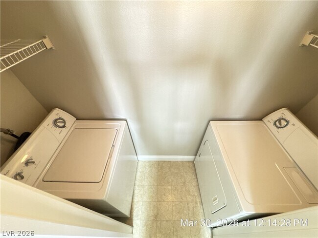 Building Photo - 8000 W Badura Ave