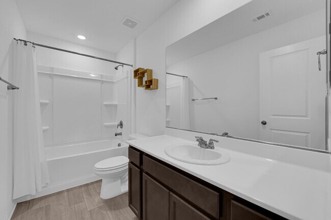 Building Photo - HOLIDAY SPECIAL! IF YOU SIGN YOUR LEASE BY DEC 15TH, 2025, AND RECEIVE YOUR FIRST 2 WEEKS RENT FR...