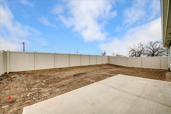 Building Photo - New Construction Nampa Home - Close to fre...