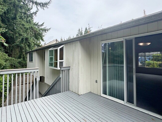 Building Photo - 17824 66th Pl W