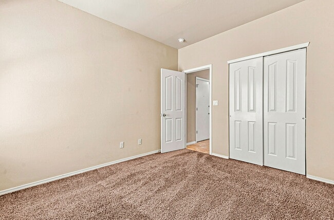 Building Photo - 7409 Dewberry Dr