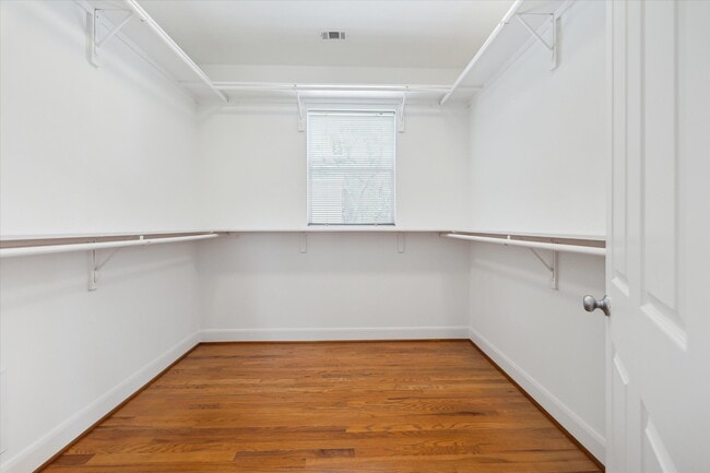 Building Photo - 406 Archer St