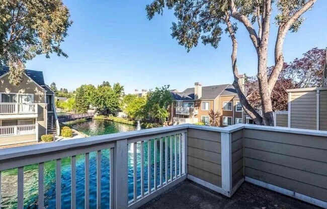 Building Photo - Beautiful 2-Bedroom Condo with Serene Wate...