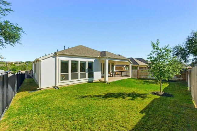 Building Photo - 111 Carolina Jasmine Dr