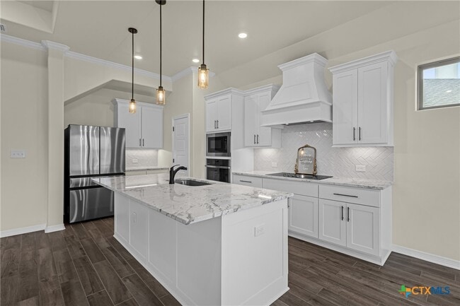Building Photo - 712 Eagle Pass Dr