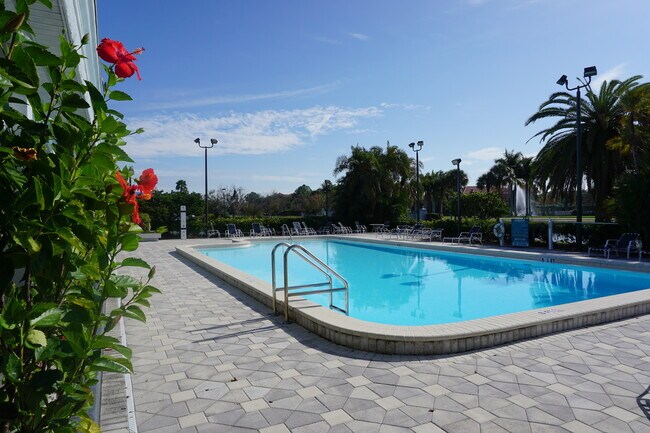 Building Photo - Huge Loft-Style 1 bed 1.5 Bath for Rent in...