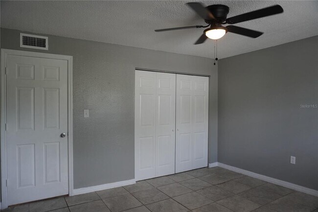 Building Photo - 12401 Oak Cedar Pl